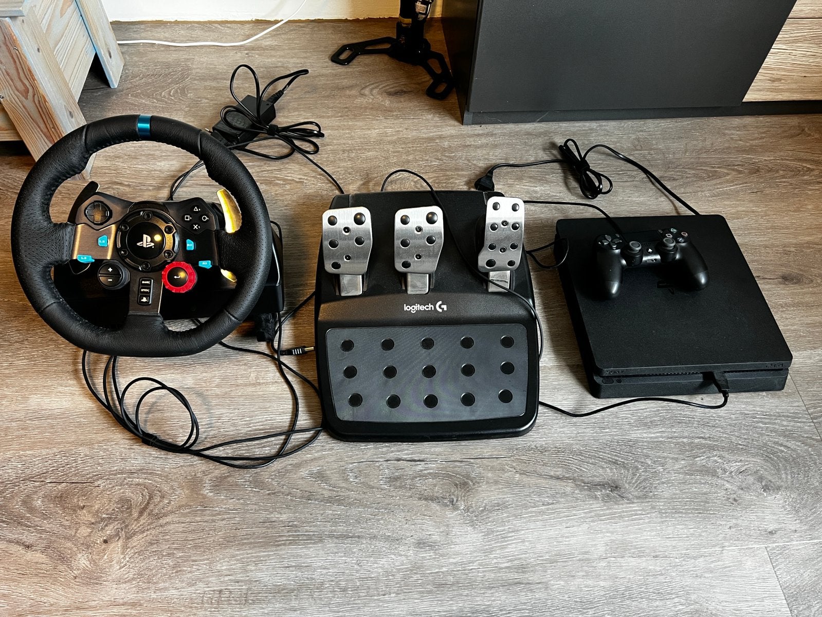 Playstation 4 met race stuur en pedalen + spellen, Ophalen, Zo goed als nieuw, Overige typen, PlayStation 4