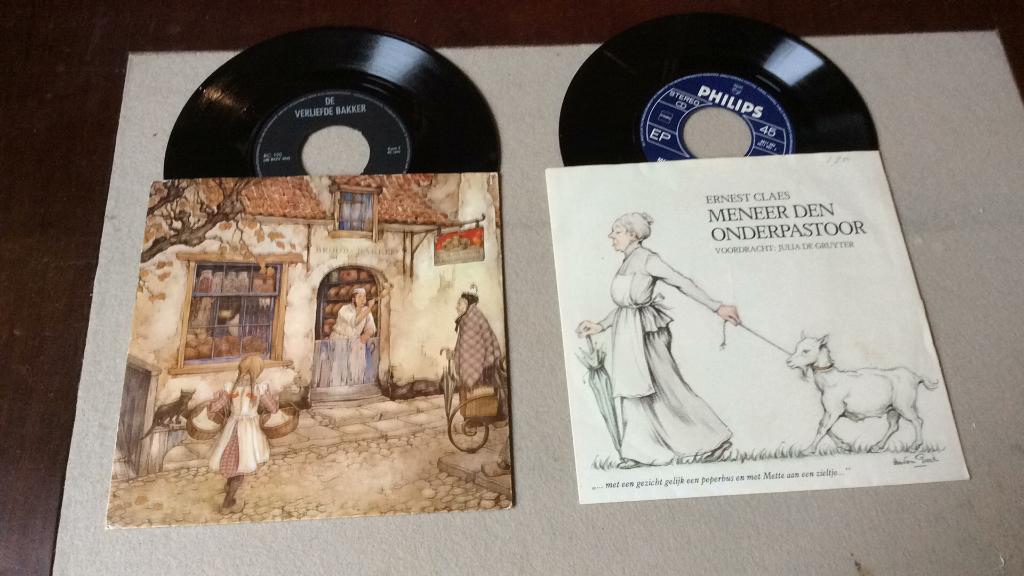 2 singels met muziek en gesproken tekst - Anton Pieck, Ophalen of Verzenden, Gebruikt, Overige formaten, Overige genres
