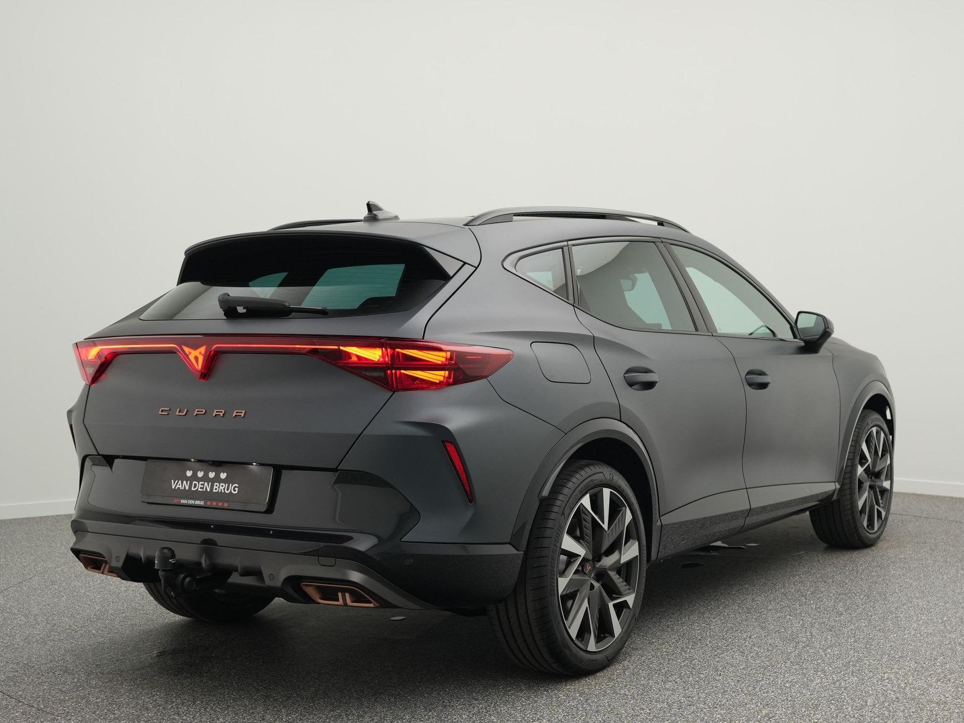 Cupra Formentor 1.5 TSI 272pk e-Hybrid VZ Performance | Trek, 4 cilinders, Formentor, 150 min, 26 kWh