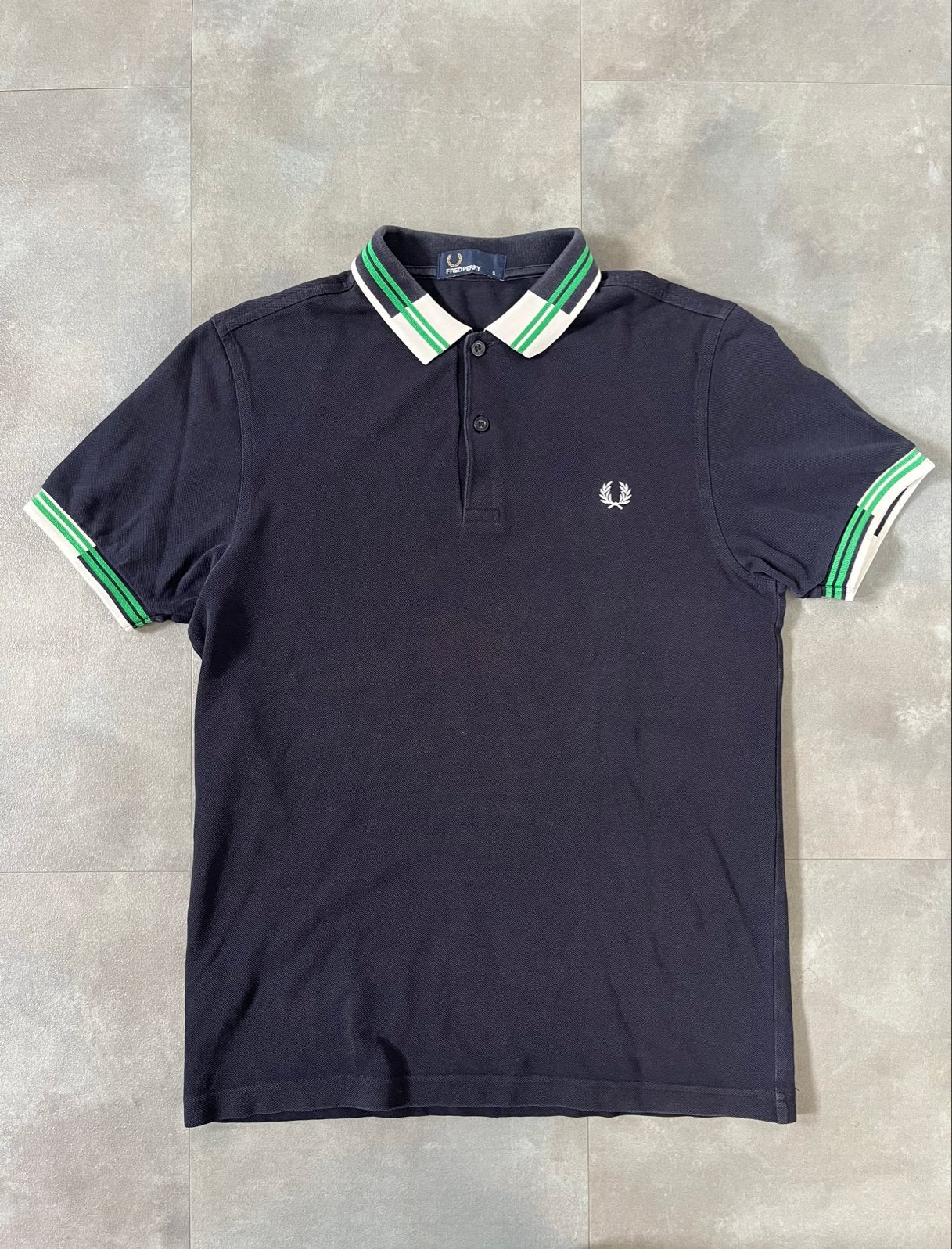 Fred Perry Polo, Ophalen of Verzenden, Zo goed als nieuw, Maat 46 (S) of kleiner, Zwart