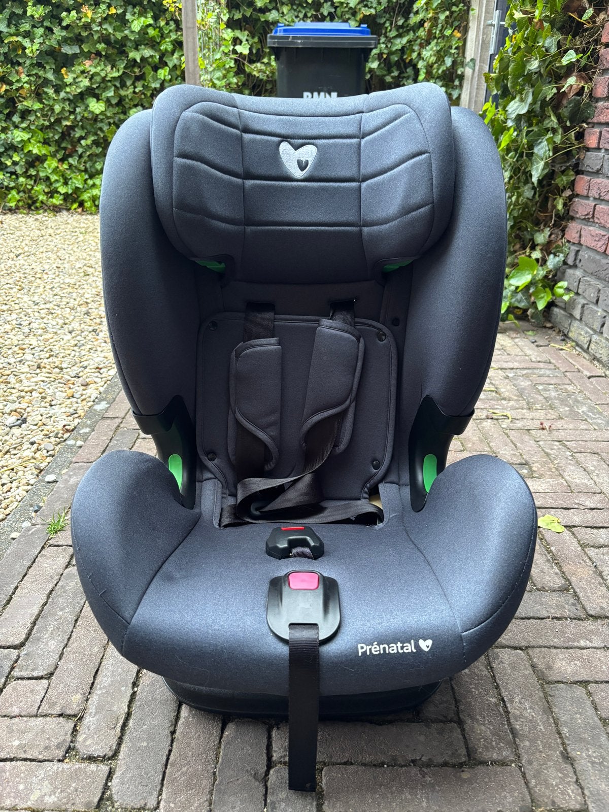 Prénatal i-Size Autostoel met Isofix (76-142 cm), Autogordel of Isofix, Verstelbare rugleuning, Zo goed als nieuw, 9 t/m 36 kg