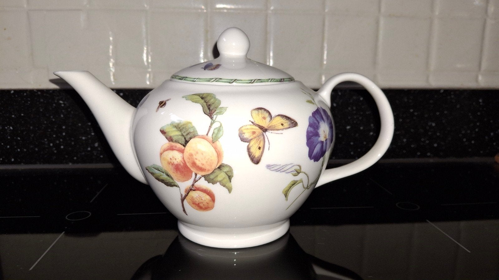 Janneke Brinkman Theepot Fruit & Flowers, Gebruikt, Keramiek, Overige typen, Ophalen of Verzenden