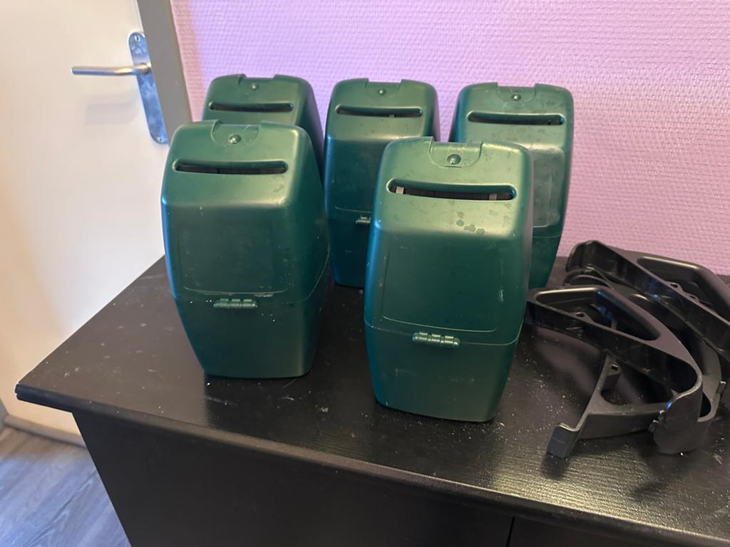 5 groene collectebussen incl handvat, Ophalen of Verzenden, Zo goed als nieuw, Metaal of Blik, Overige thema's