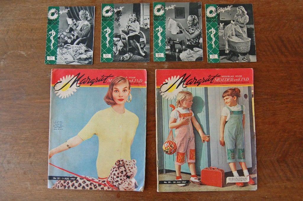 Margriet en Marie-Claire 1957 en 1963, Ophalen of Verzenden, Gelezen, Damesbladen
