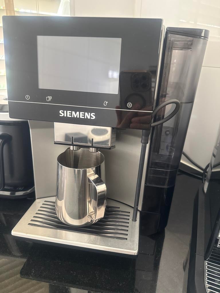 koffiemachine volautomaat – Cappuccino / Latte, Ophalen, Gebruikt