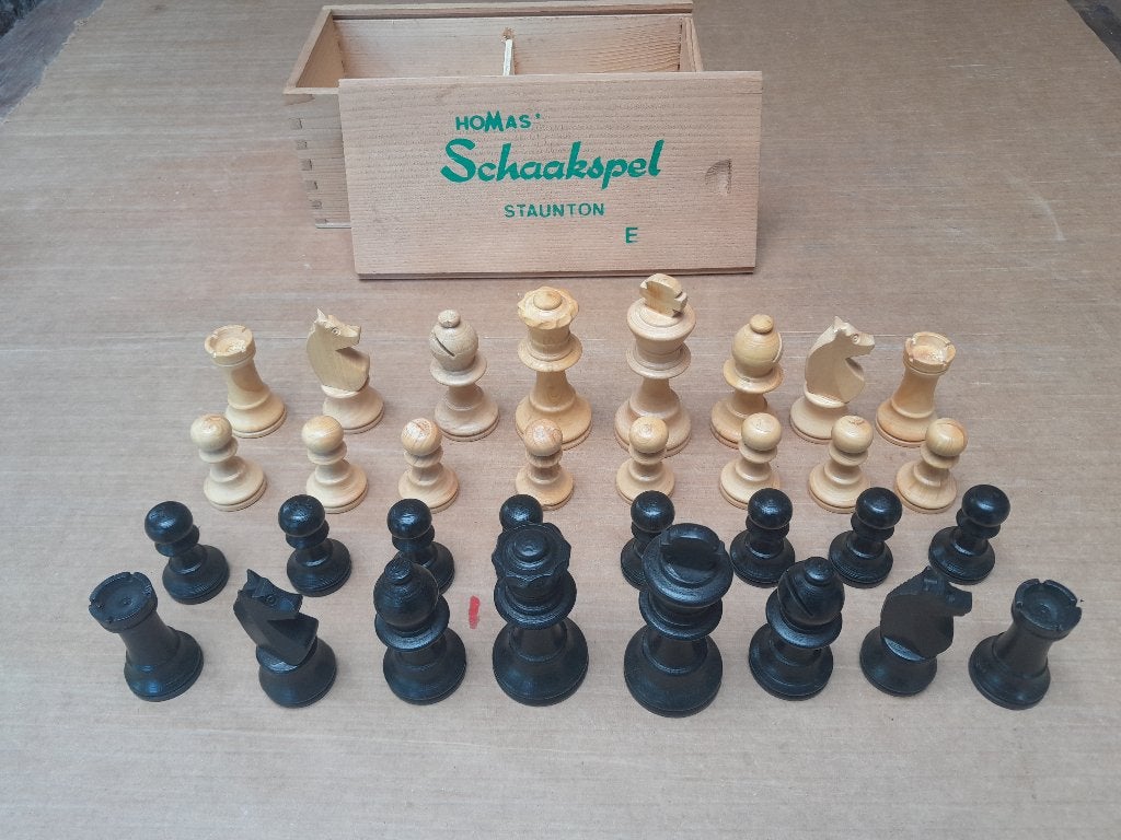 houten staunton schaakstukken type E, Ophalen of Verzenden, Zo goed als nieuw, Staunton