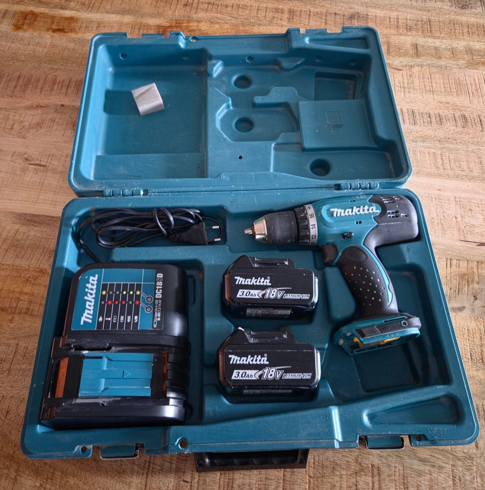 Makita boor-/schroefmachine, Ophalen