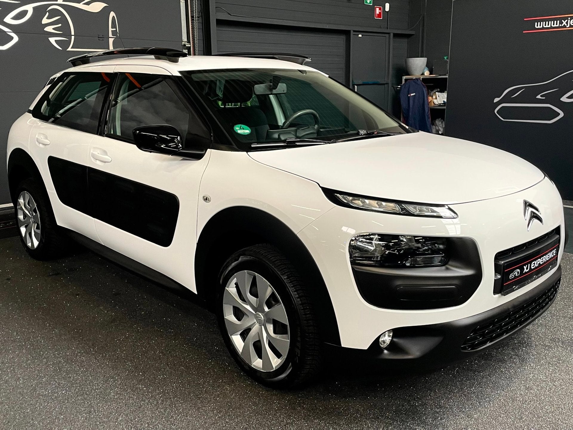 Citroen C4 CACTUS 1.2 PureTech Business AIRCO STOELVERW CAME, Voorwielaandrijving, Stof, Gebruikt, 1199 cc