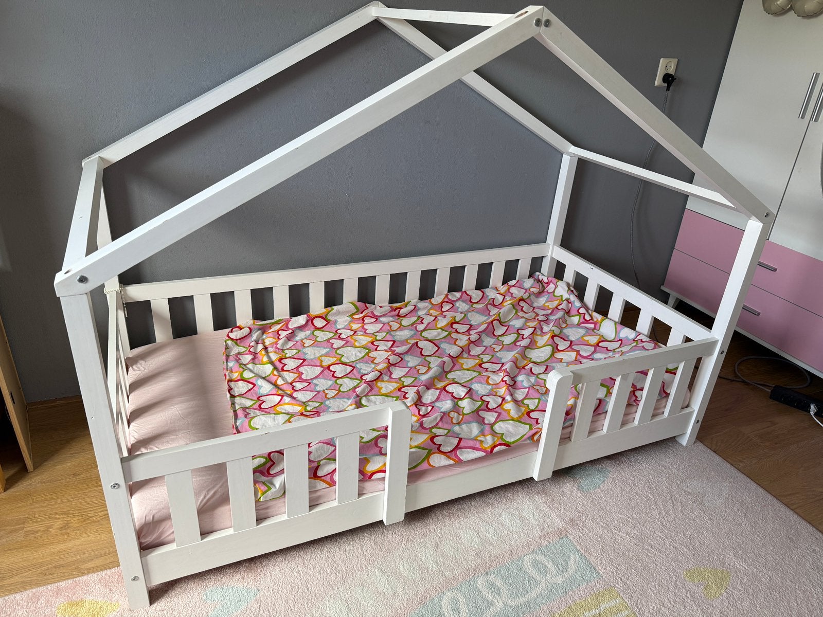 Kinderbed als huisje!, Ophalen, 70 tot 85 cm, 140 tot 160 cm, Zo goed als nieuw