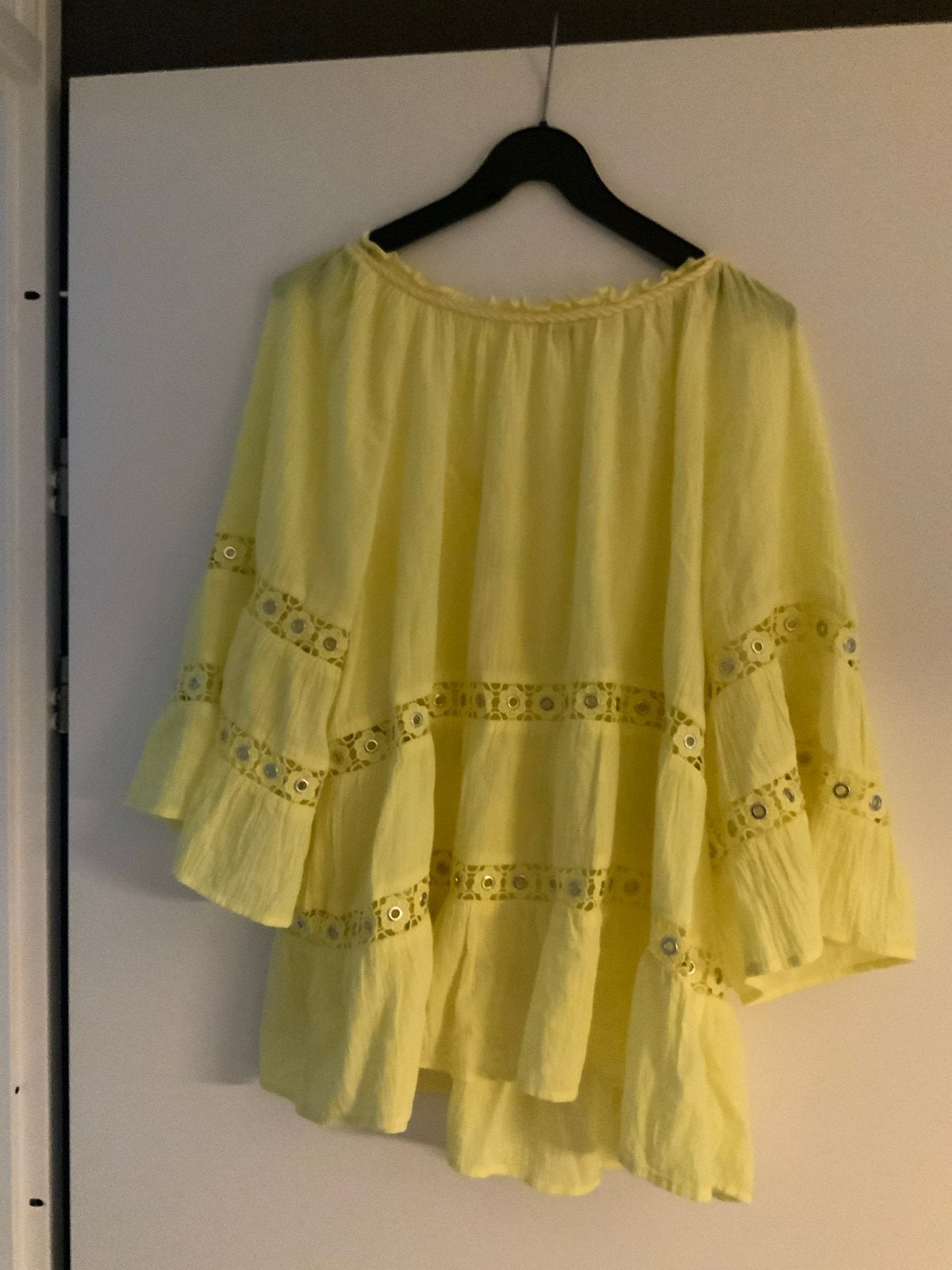 Gedragen gele tuniek met borduursels, maat 44, Kleding | Dames, Geel, Maat 42/44 (L), Ophalen of Verzenden, Lange mouw