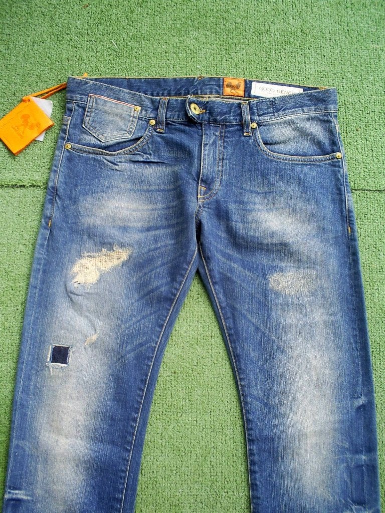NIEUW __ italiaanse GOOD GENES jeans mt. 26 __ waarde 235,00, Nieuw, W27 (confectie 34) of kleiner, Good Genes, Verzenden