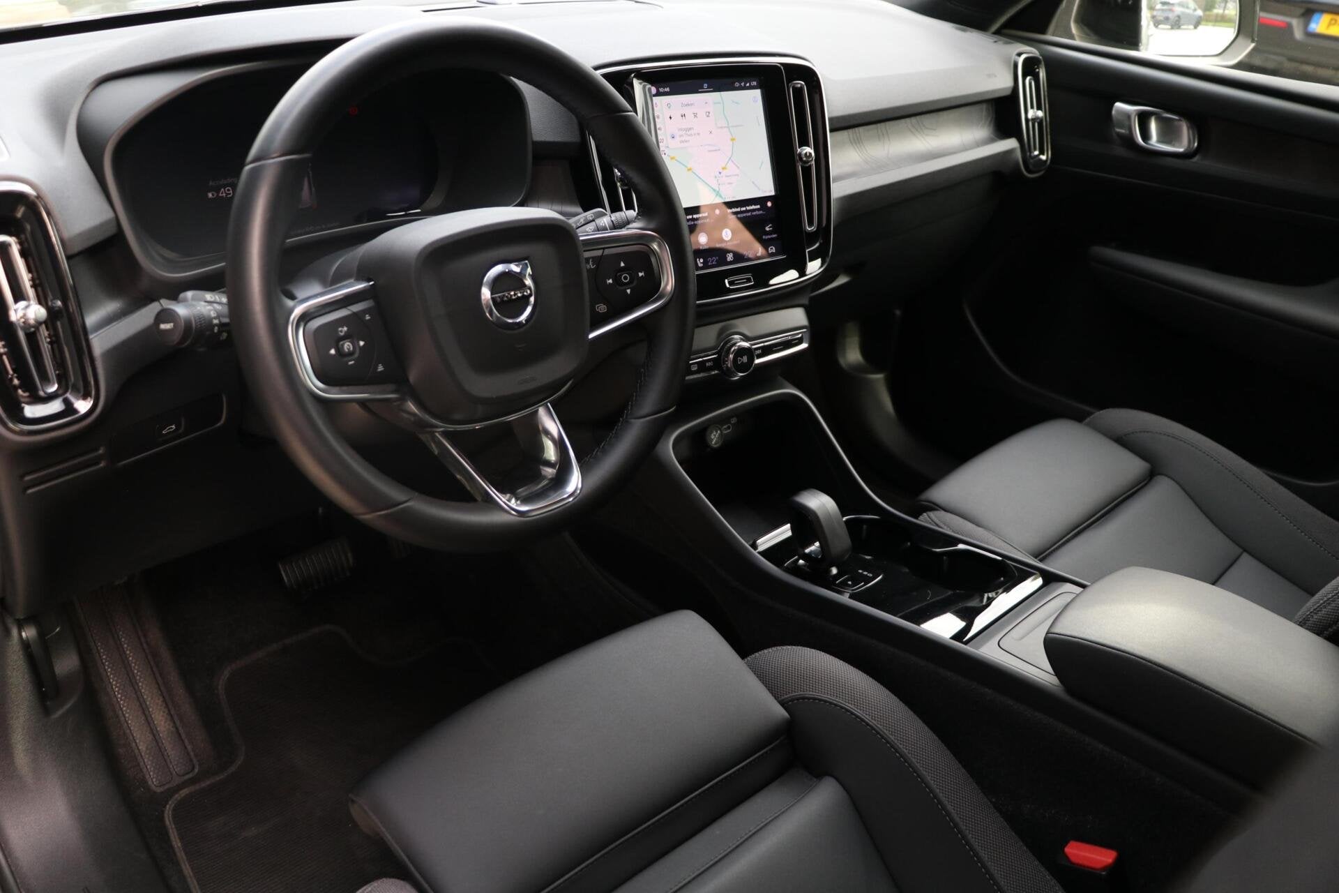 Foto 14 van Volvo XC40 Recharge Pro 70kWh AdaptiveCruise Camera Stoel/st