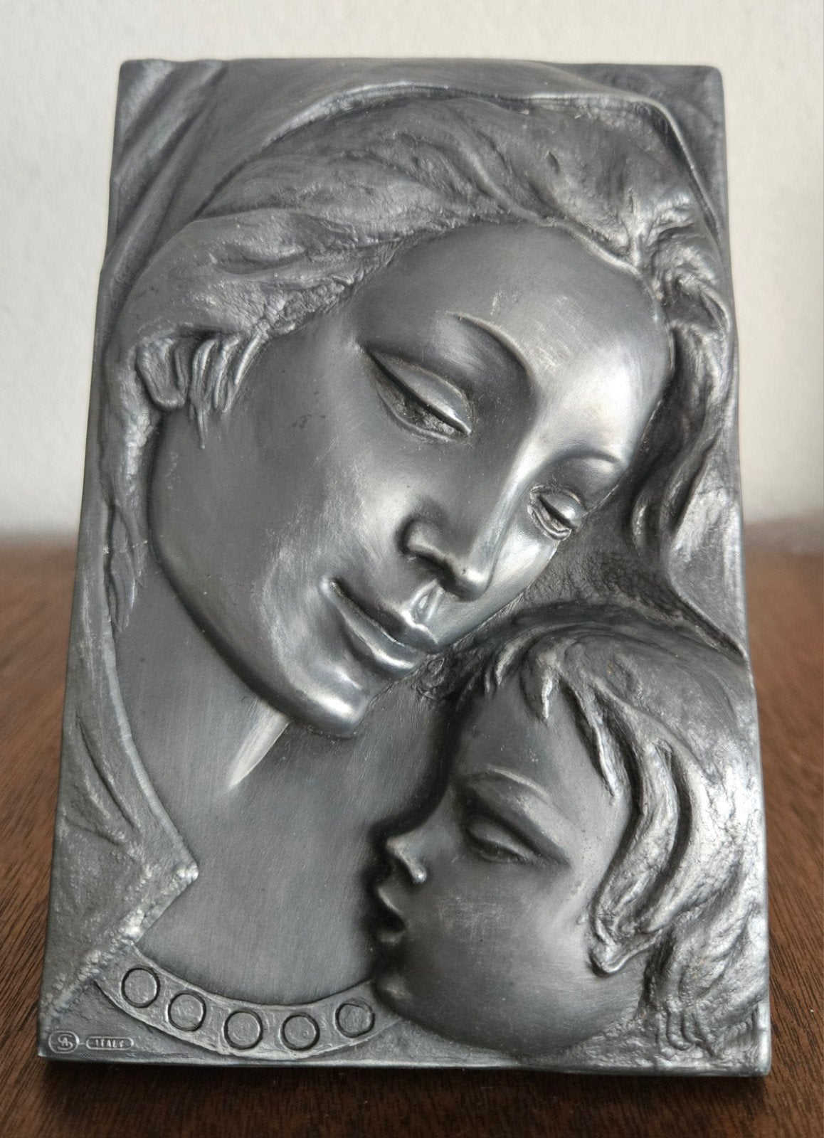 Vintage Italiaans tinnen bas-reliëf – Madonna met Kind, Antiek en Kunst, Antiek | Tin, Ophalen of Verzenden