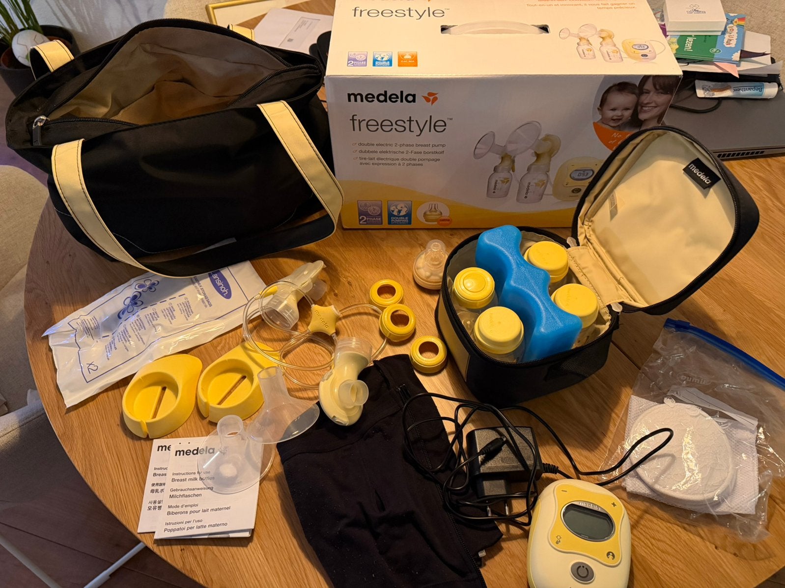 Medela Freestyle Dubbele borstkolf, Ophalen, Zo goed als nieuw, Borstkolf