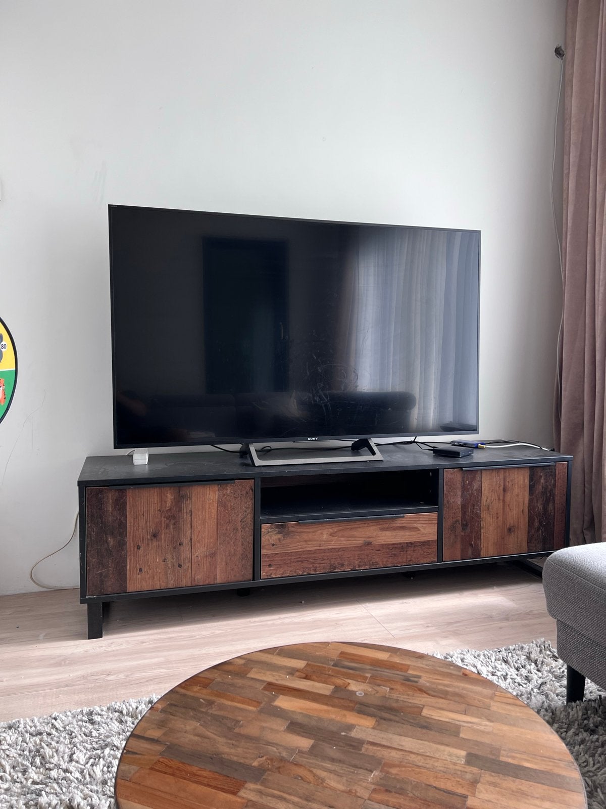 Modern Tv-meubel met Houten Details, Huis en Inrichting, Kasten | Televisiemeubels, Ophalen, Gebruikt, 150 tot 200 cm, Minder dan 100 cm
