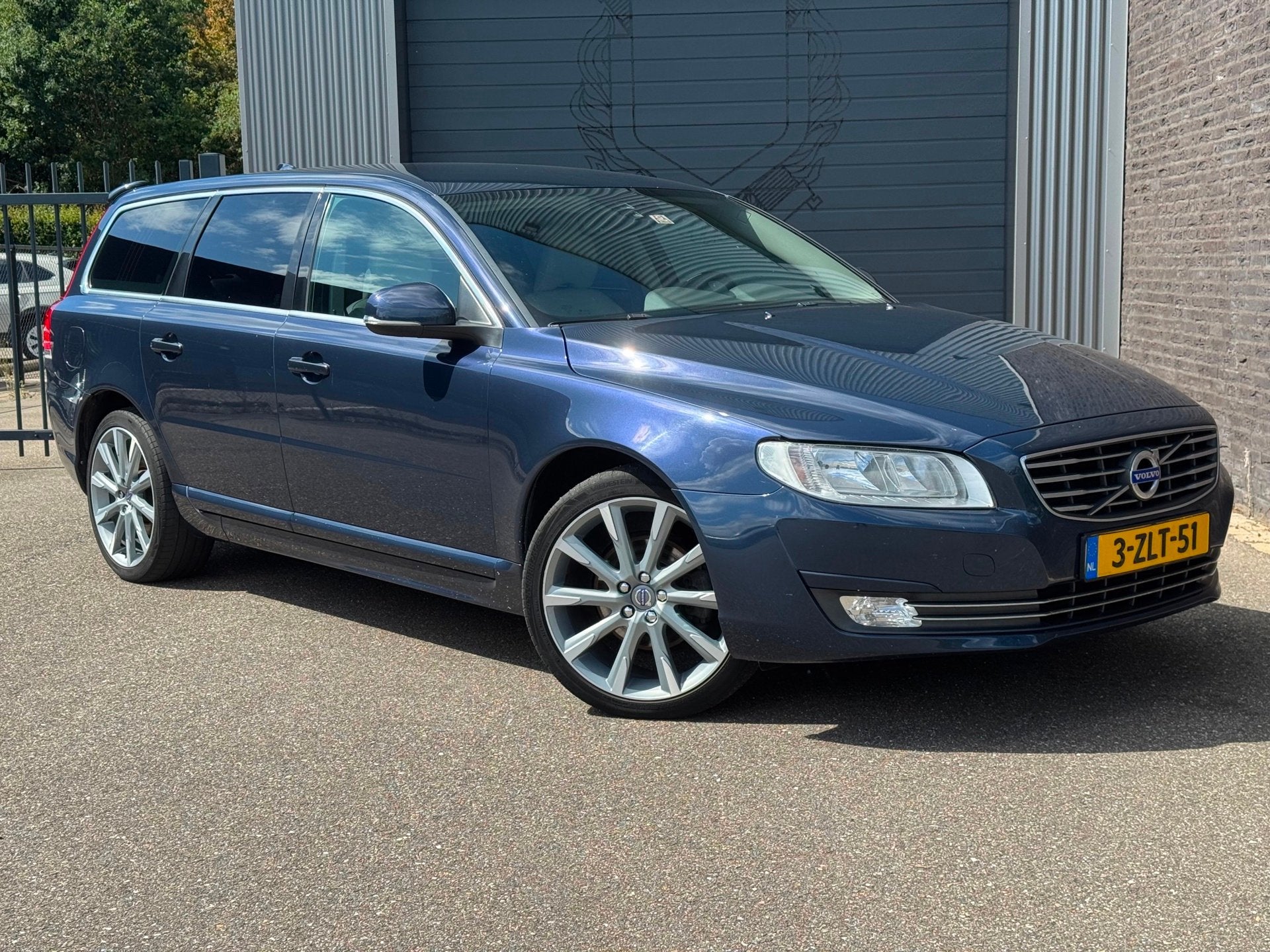 Volvo V70 2.0 D4 Nordic Leer|Navi, Voorwielaandrijving, Blauw, 750 kg, 5 stoelen