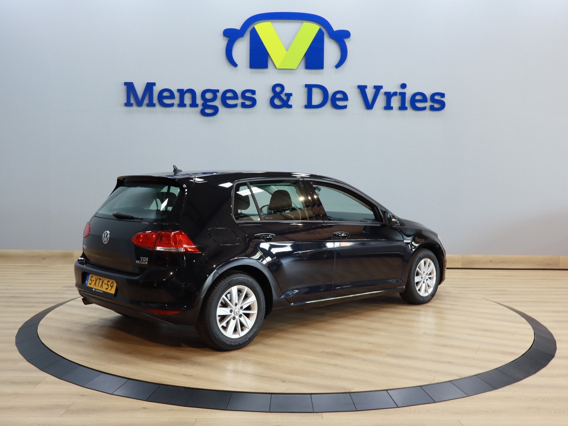 Volkswagen Golf 1.6 TDI Comfortline BlueMotion Airco ECC | C, Auto's, Volkswagen, Voorwielaandrijving, Stof, Gebruikt, Zwart