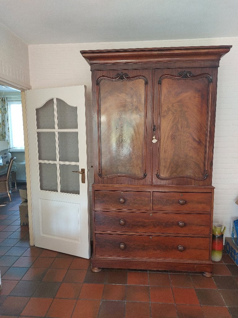 Kabinet klassieke kast, Gebruikt, 100 tot 150 cm, 200 cm of meer, Met lade(s)