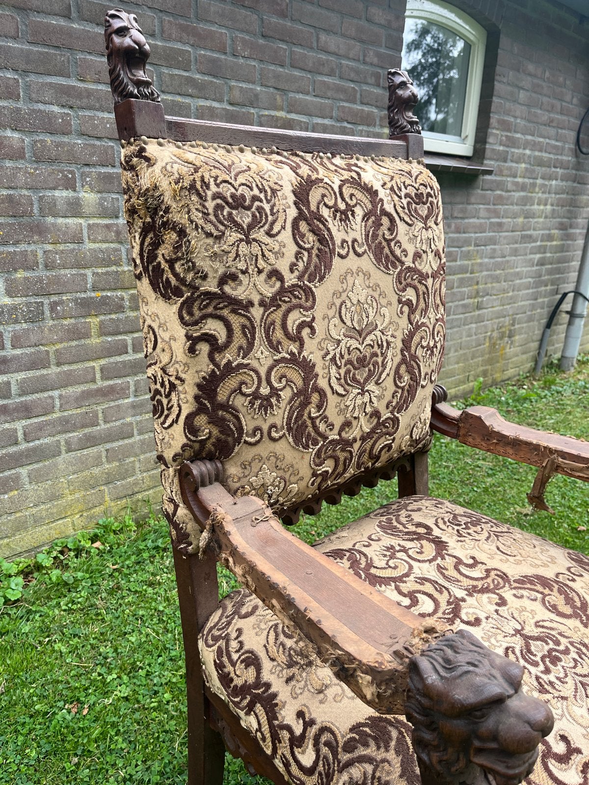 Antieke leeuwenkoppen stoel / vintage retro mid century 60, Antiek en Kunst, Antiek | Meubels | Stoelen en Banken, Ophalen