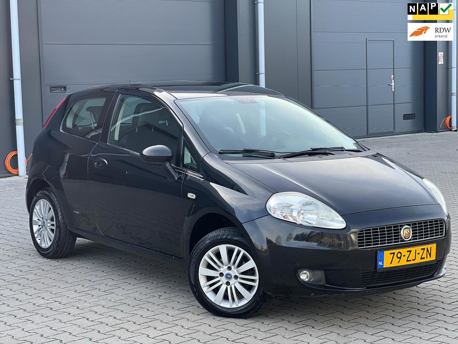 Fiat Grande Punto 1.4 DYNAMIC BJ08 AIRCO LMV, Voorwielaandrijving, Stof, 4 cilinders, 400 kg