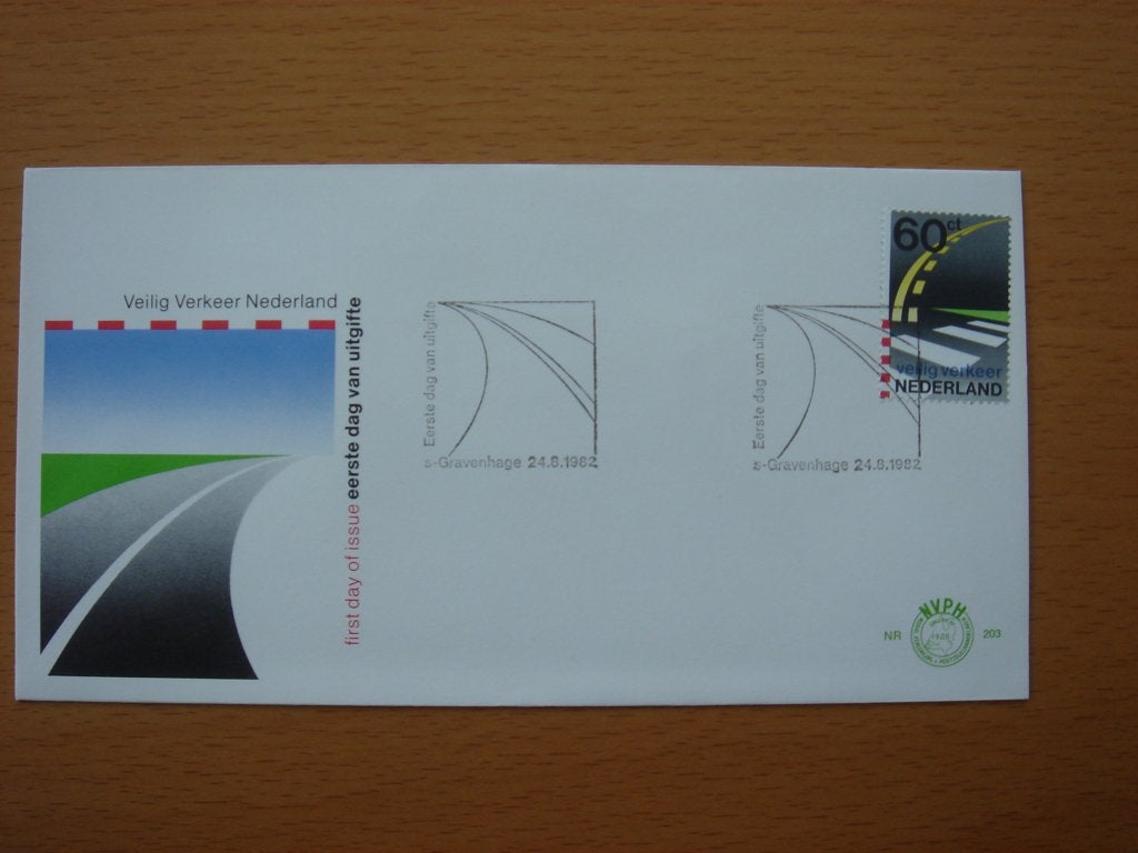 NVPH E203  1e Dag-enveloppe Veilig Verkeer 1932, Postzegels en Munten, Ophalen of Verzenden, Onbeschreven, Nederland