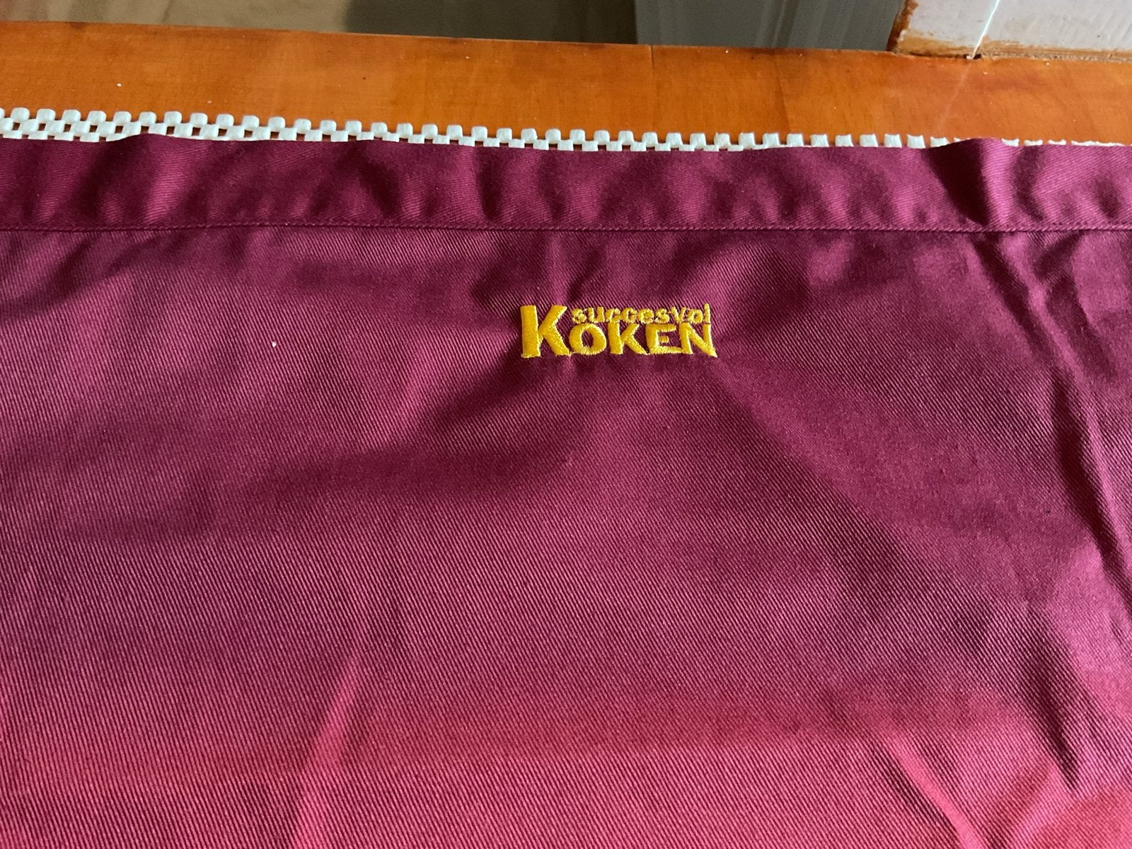 Schorten set: 2 kookschorten en 1 wijnschort 10:euro, Ophalen of Verzenden, Meerkleurig, Overige materialen, Overige merken