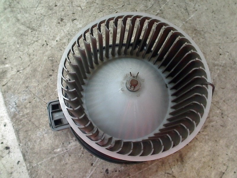 Kachel Ventilatormotor Mazda 2 (DE) 2013 8727000691, Gebruikt, Hitdorfer Straße 73, Leverkusen 51371, , Duitsland, Mazda, Info@mazda.de