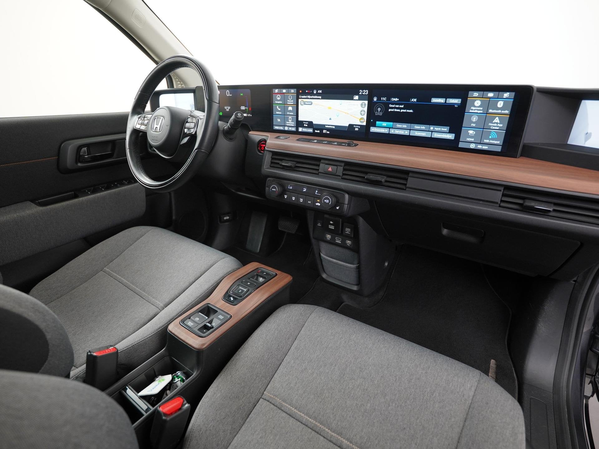 Honda e Advance 17" | Panoramadak | Zondag Open!, Auto's, Honda, 12 maanden, Gebruikt, 4 stoelen, 315 min