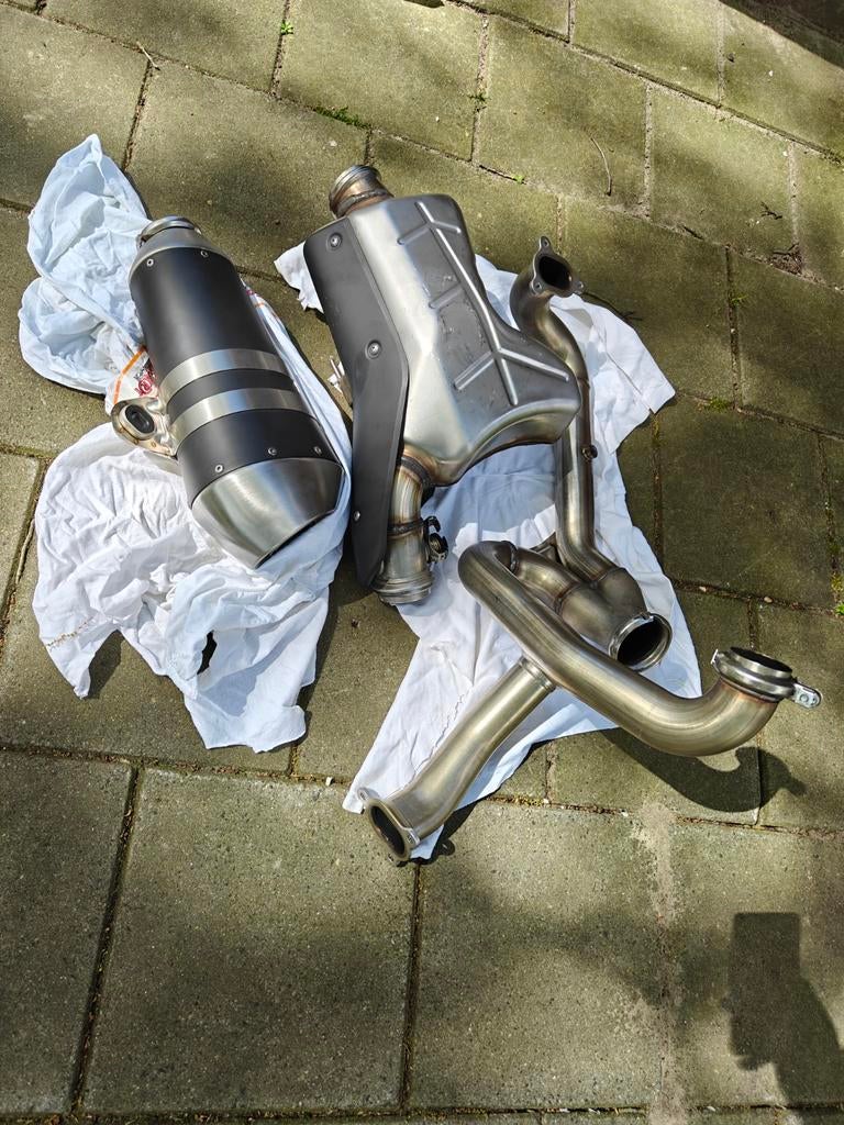 Originele volledige  uitlaat ktm superduke gen2, Ophalen of Verzenden