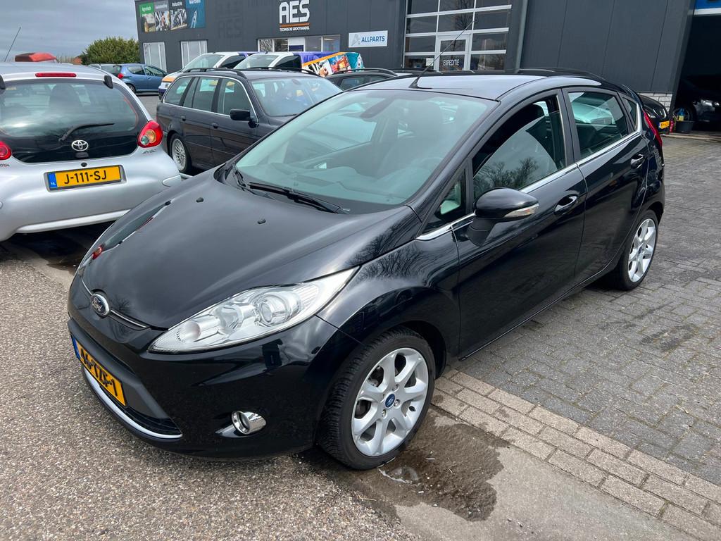 Ford Fiesta 1.25 Titanium / BJ: 2012 / 5 Deurs / Climate Con, Auto's, Voorwielaandrijving, Euro 5, 1242 cc, 82 pk
