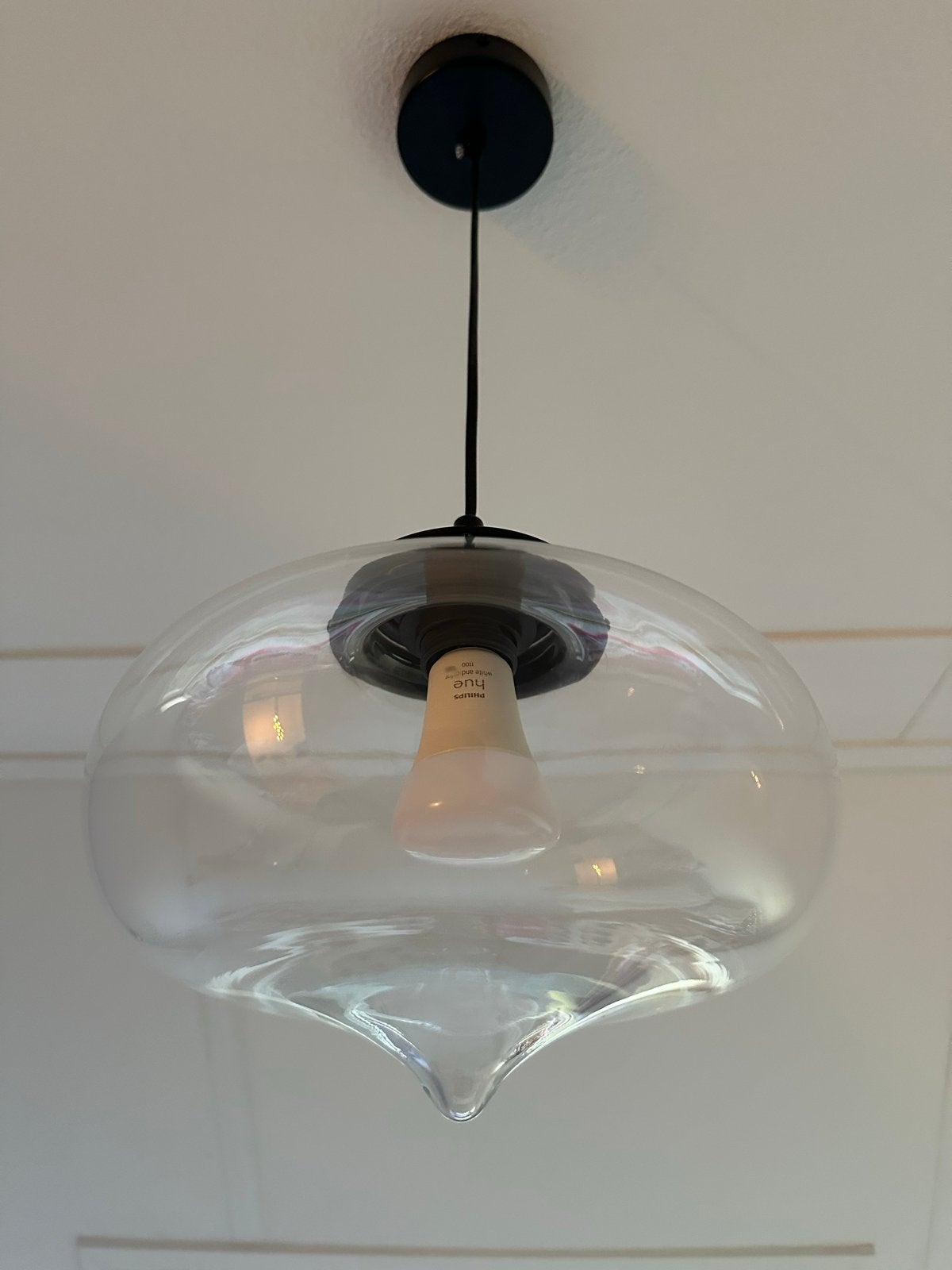 Moderne Zwarte Hanglamp met Glazen Kap, Huis en Inrichting, Ophalen, Zo goed als nieuw, Glas, E27 (groot)