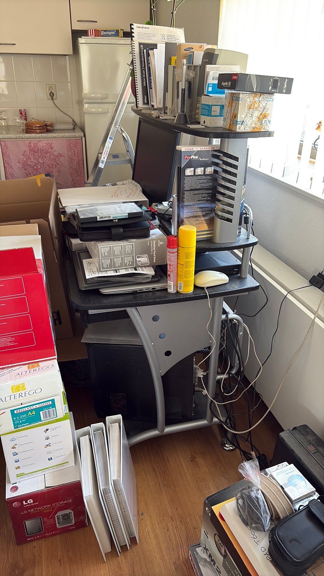 Bureau gratis af te halen, Diversen, Ophalen, Zo goed als nieuw