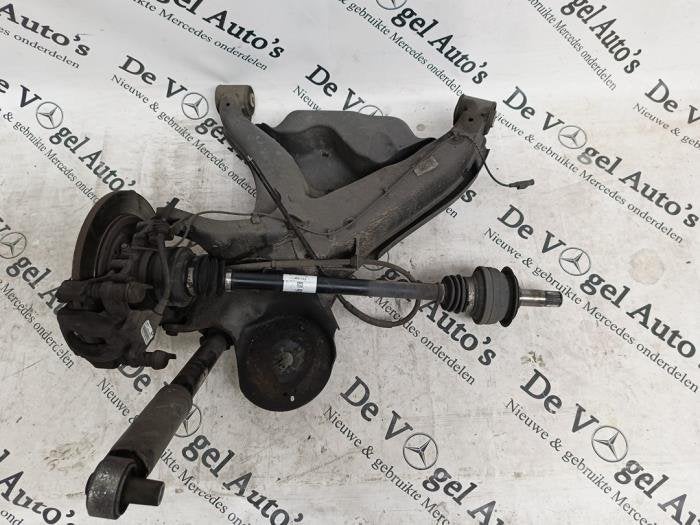 Wielophanging links-achter van een Mercedes Vito, Gebruikt, -, Ophalen of Verzenden, -