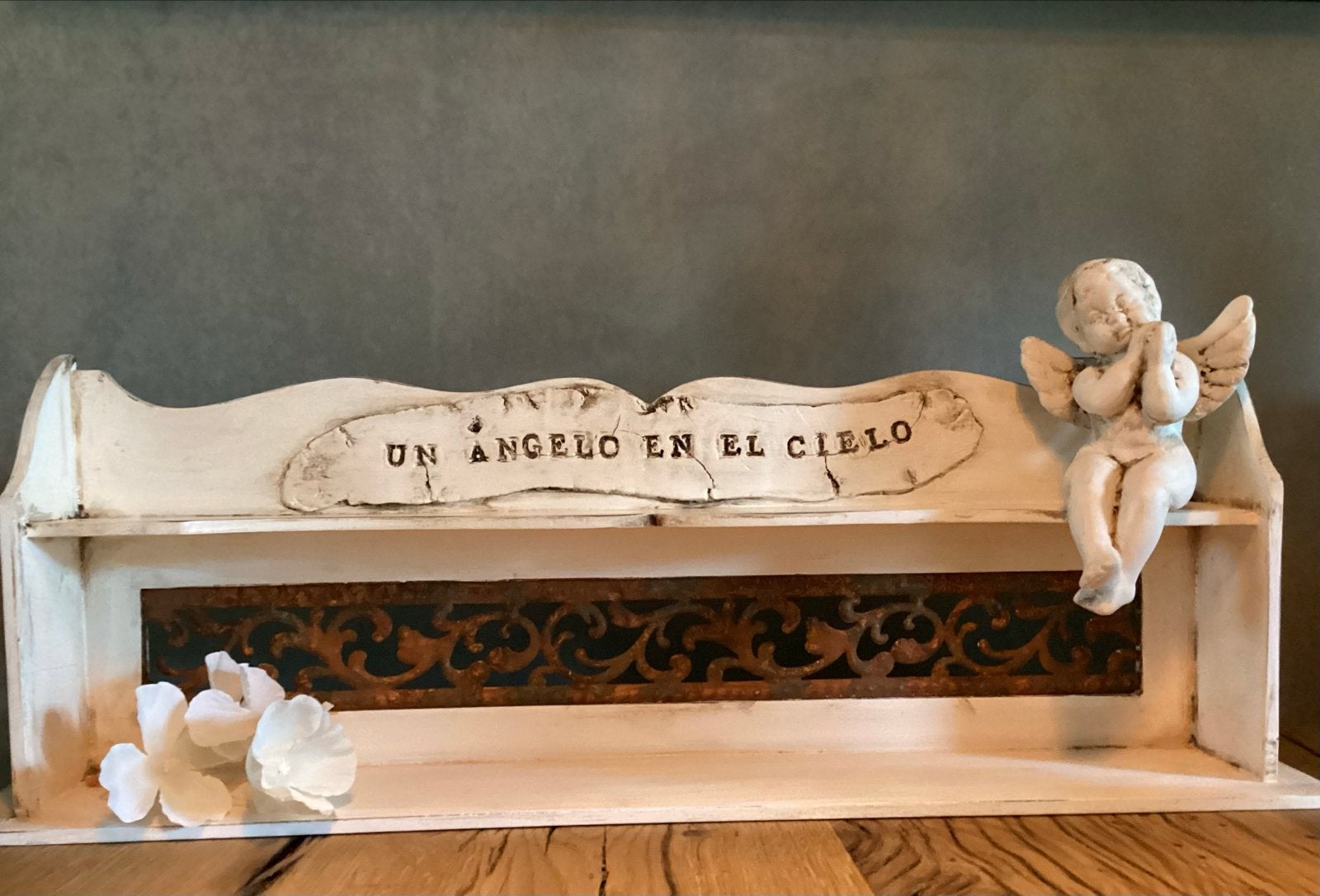 Gedenkkastje "Un Angelo en el Cielo" met engeltje, Hout, Ophalen of Verzenden, Wit, Gebruikt