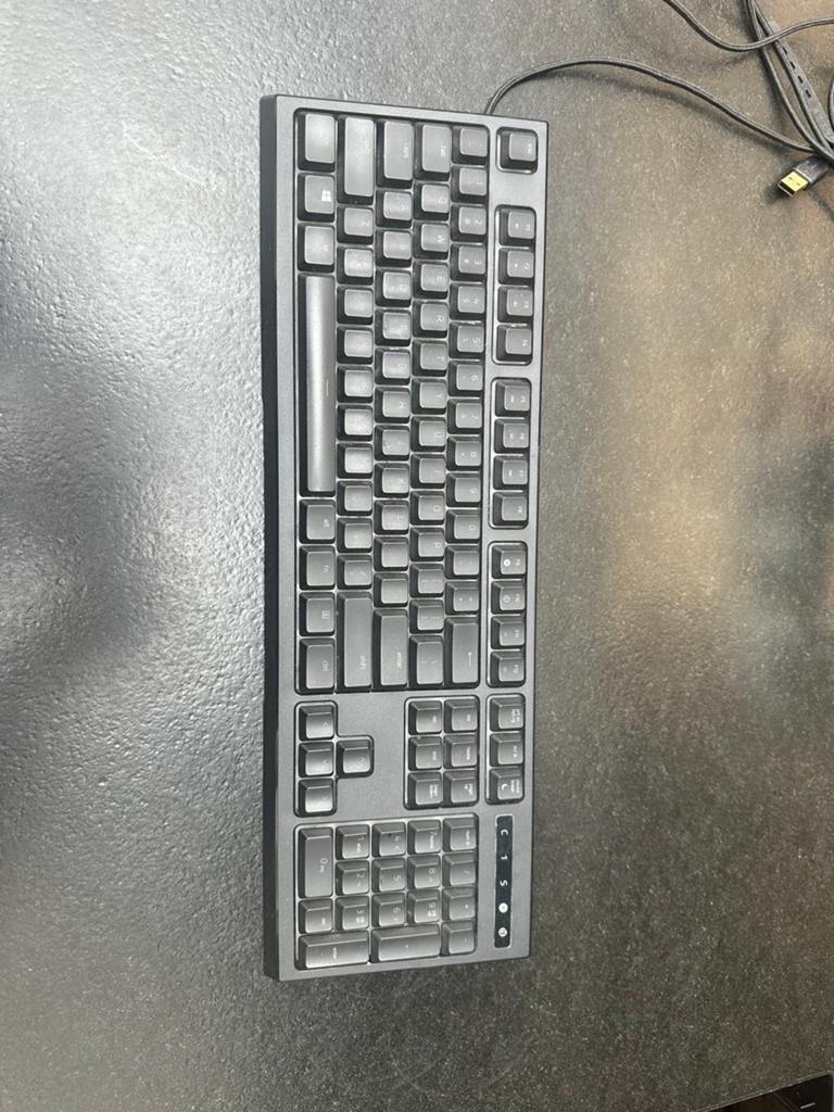 Razer Ornata Chroma Gaming Toetsenbord, Gebruikt, Gaming toetsenbord, Ophalen of Verzenden, Qwerty