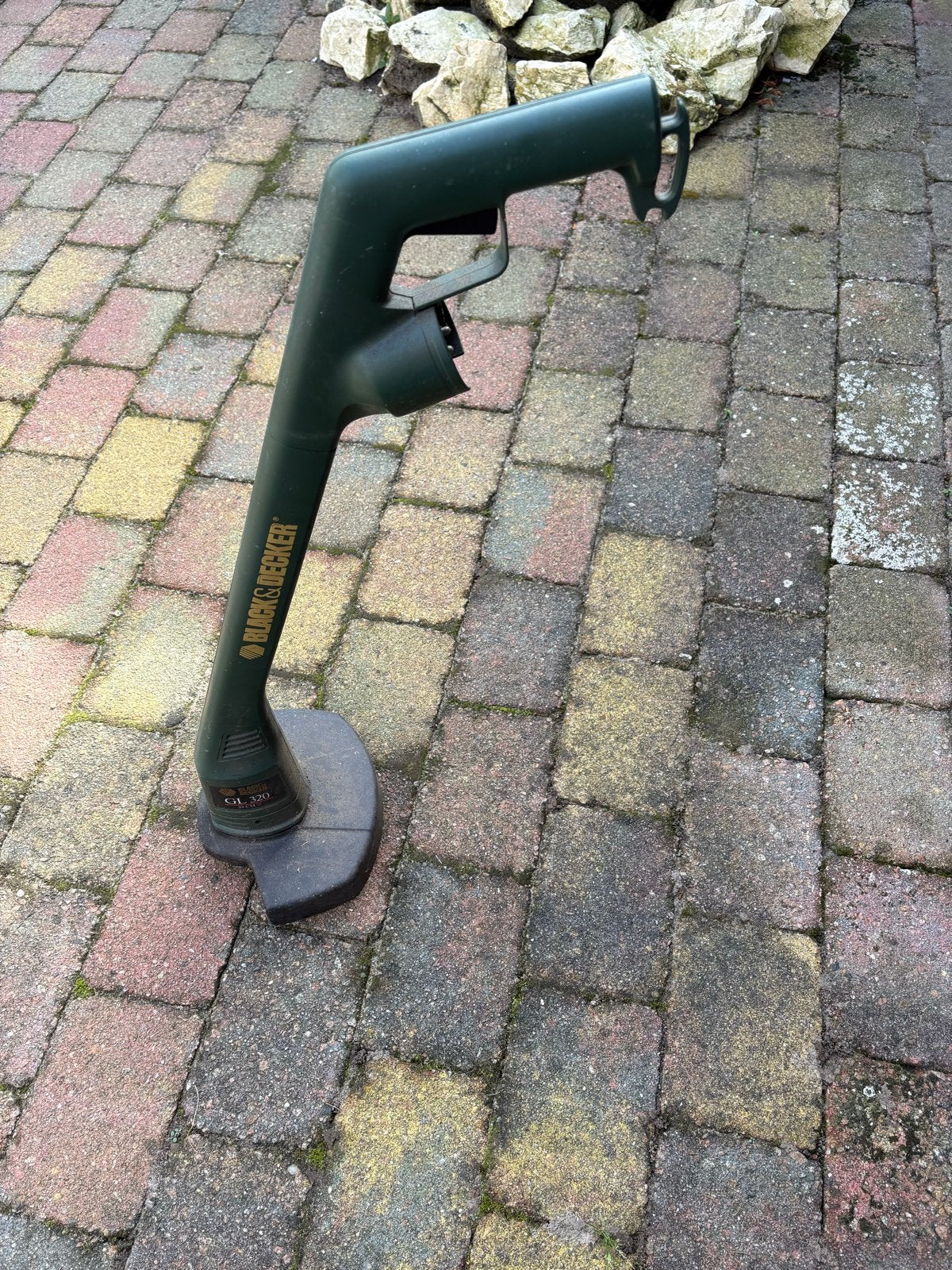 Black & Decker GL320 Elektrische Grastrimmer, Ophalen of Verzenden, Gebruikt, Elektrische grasmaaier