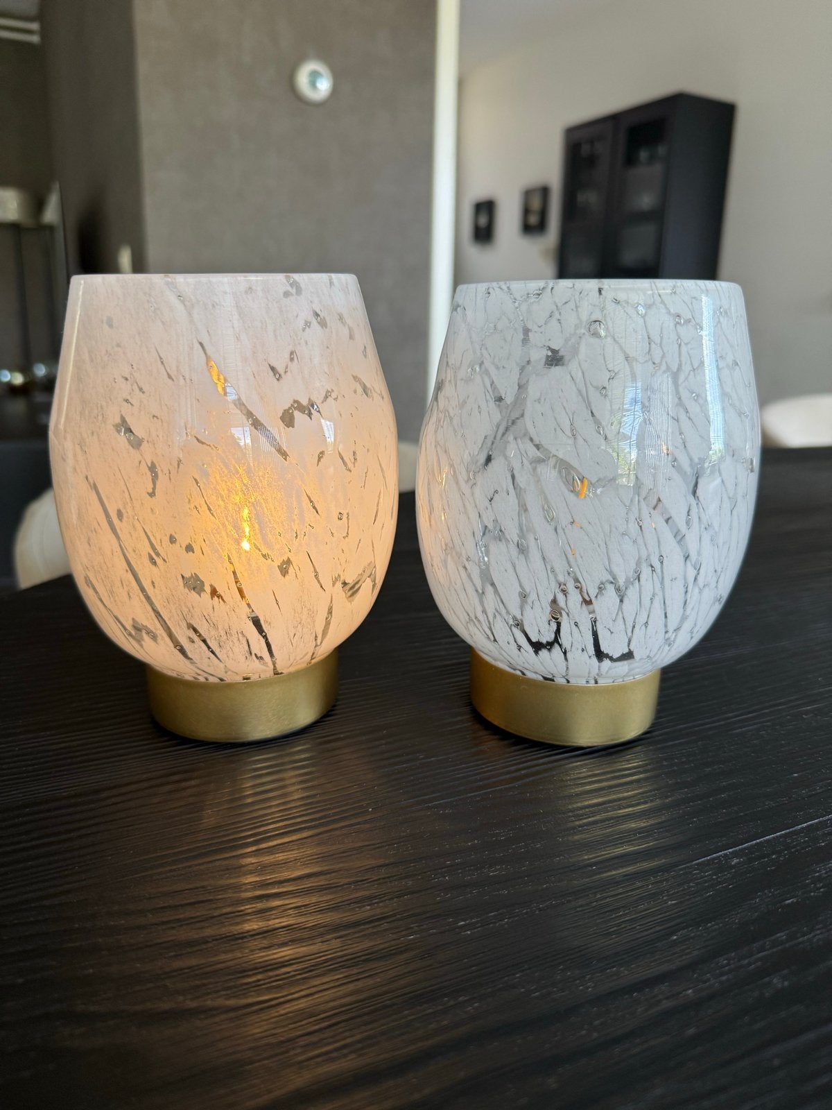 Set van 2 glazen lampjes met gouden voet, Goud, Draadloos, Ophalen of Verzenden, Glas