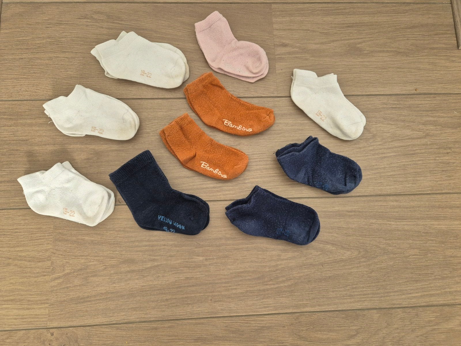 10 paar sneakersokken sokken sokjes oa bambino mt 19/22

6x, Ophalen, Jongetje of Meisje, Sokjes