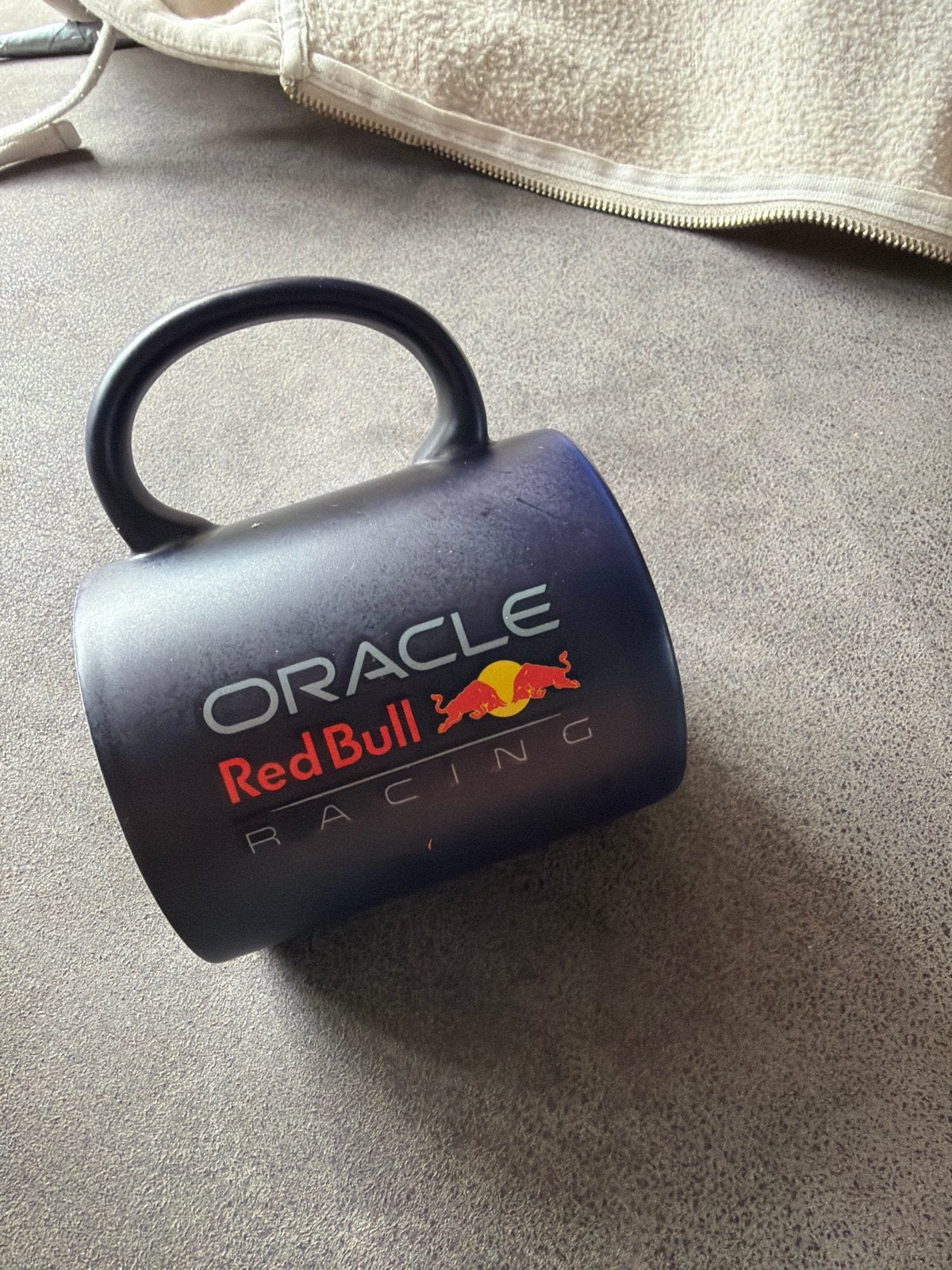 Red Bull Racing Oracle Mok Porselein, Overige merken, Zo goed als nieuw, Porselein, Mok