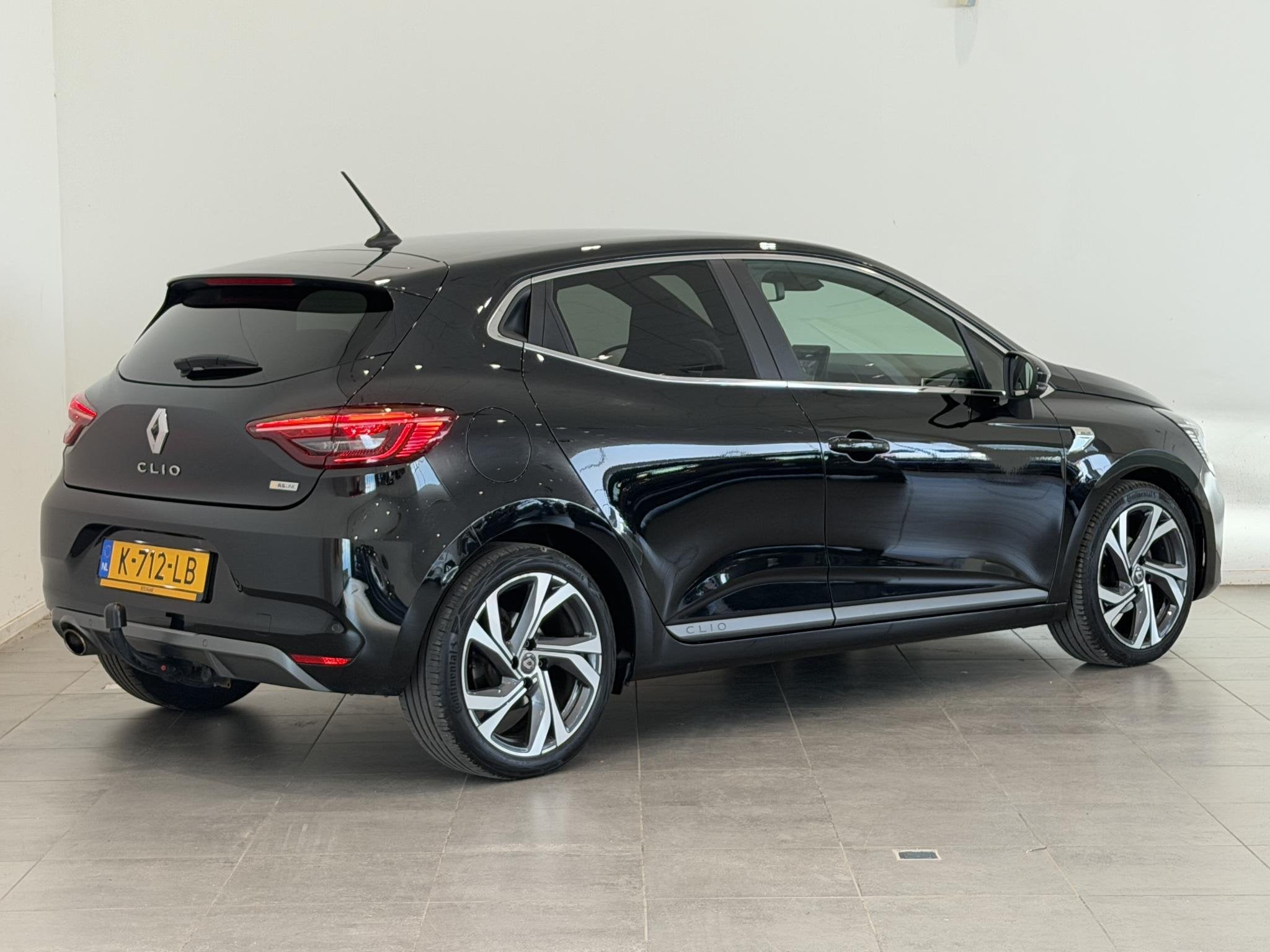 Renault Clio 1.0 TCe 100 R.S. Line | 360° camera | Dodehoek, 101 pk, Gebruikt, 580 kg, Met garantie (alle)