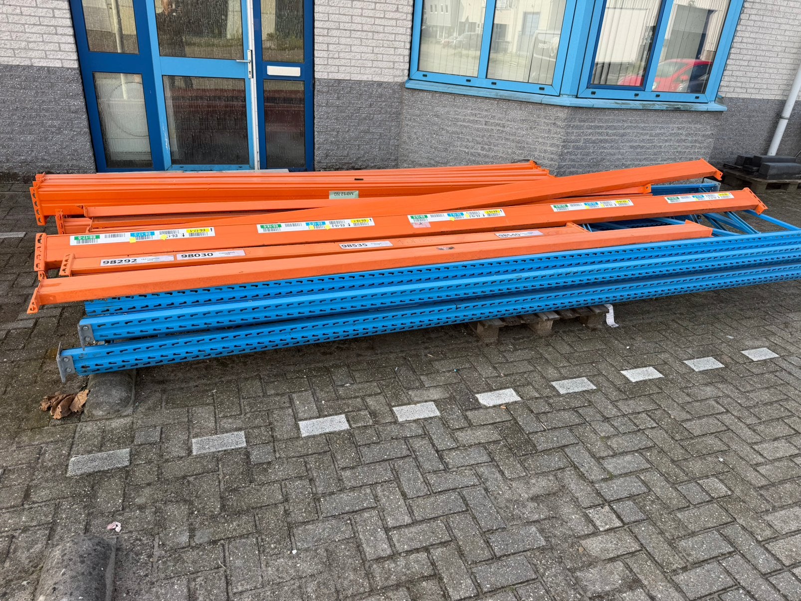 Palletstelling, Ophalen