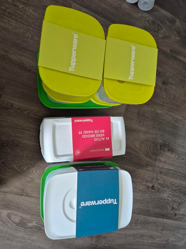 Tupperware bewaardoos brood, vleeswaren NIEUW, Ophalen, Nieuw, Bus of Trommel