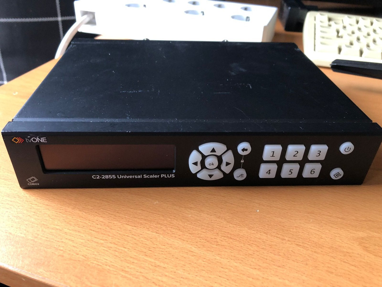 TvOne C2-2855 corio2 universal scaler plus, Ophalen of Verzenden, Zo goed als nieuw, Video