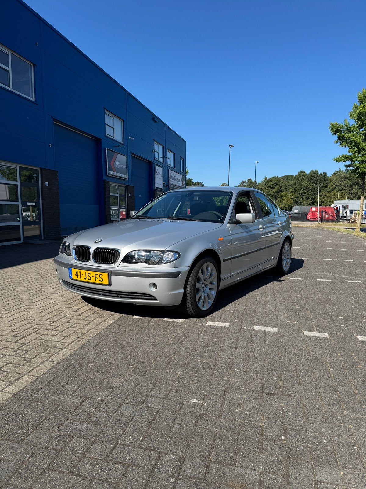 BMW 320i E46 | AUT | Nieuwe APK | 6 cilinder, Achterwielaandrijving, 75 €/maand, Particulier, 1600 kg