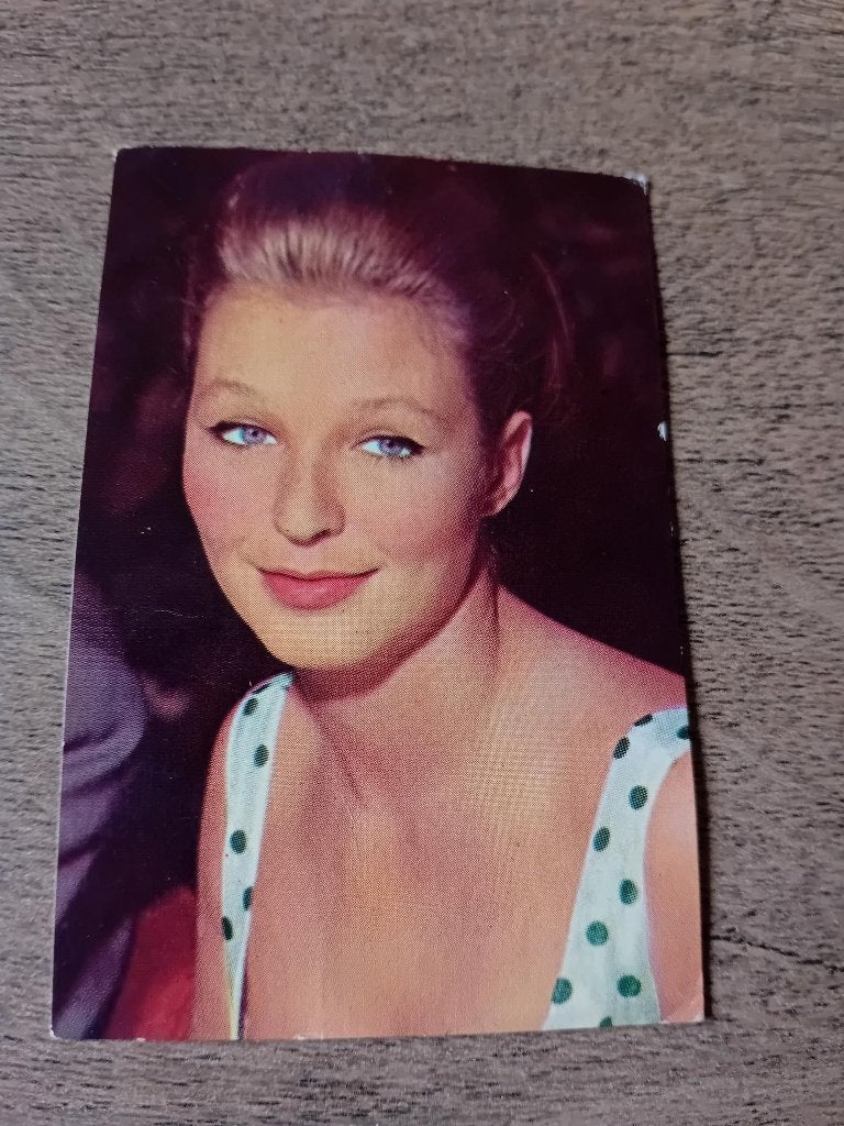 Verzamelkaartje 48 Marina Vlady - A.Towsend Hippic Sport GB, Ophalen of Verzenden, Zo goed als nieuw, Sticker