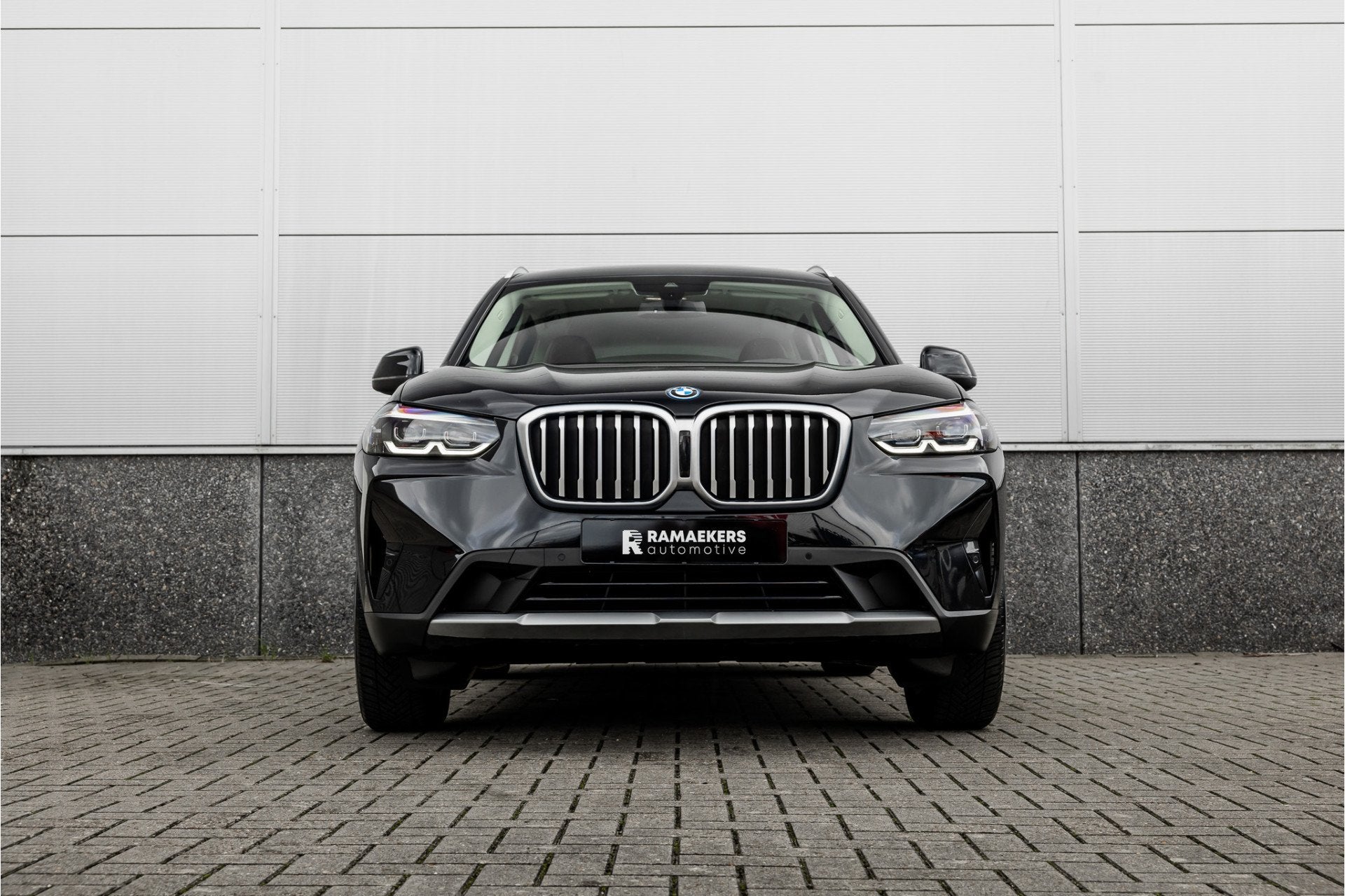 BMW X3 xDrive30e SOH 99% / LED / Camera / All-Season / Carpl, Auto's, Automaat, Gebruikt, Euro 6, Zwart