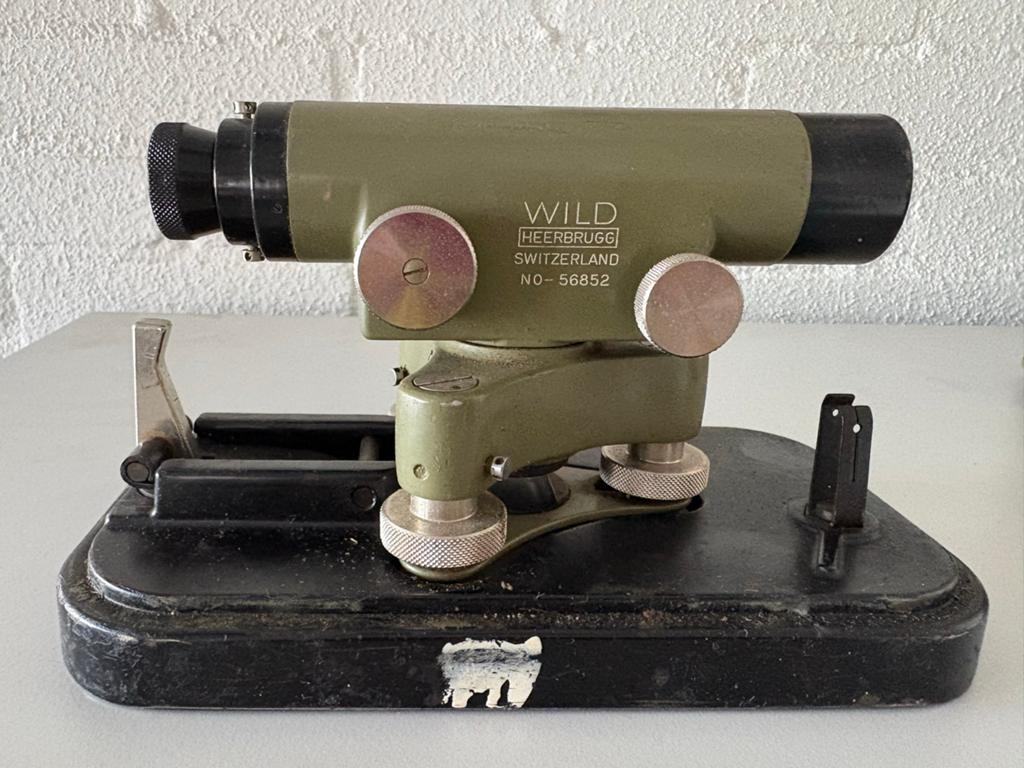 Wild Heerbrugg Zwitserland Optisch Landmeetinstrument, Antiek en Kunst, Ophalen