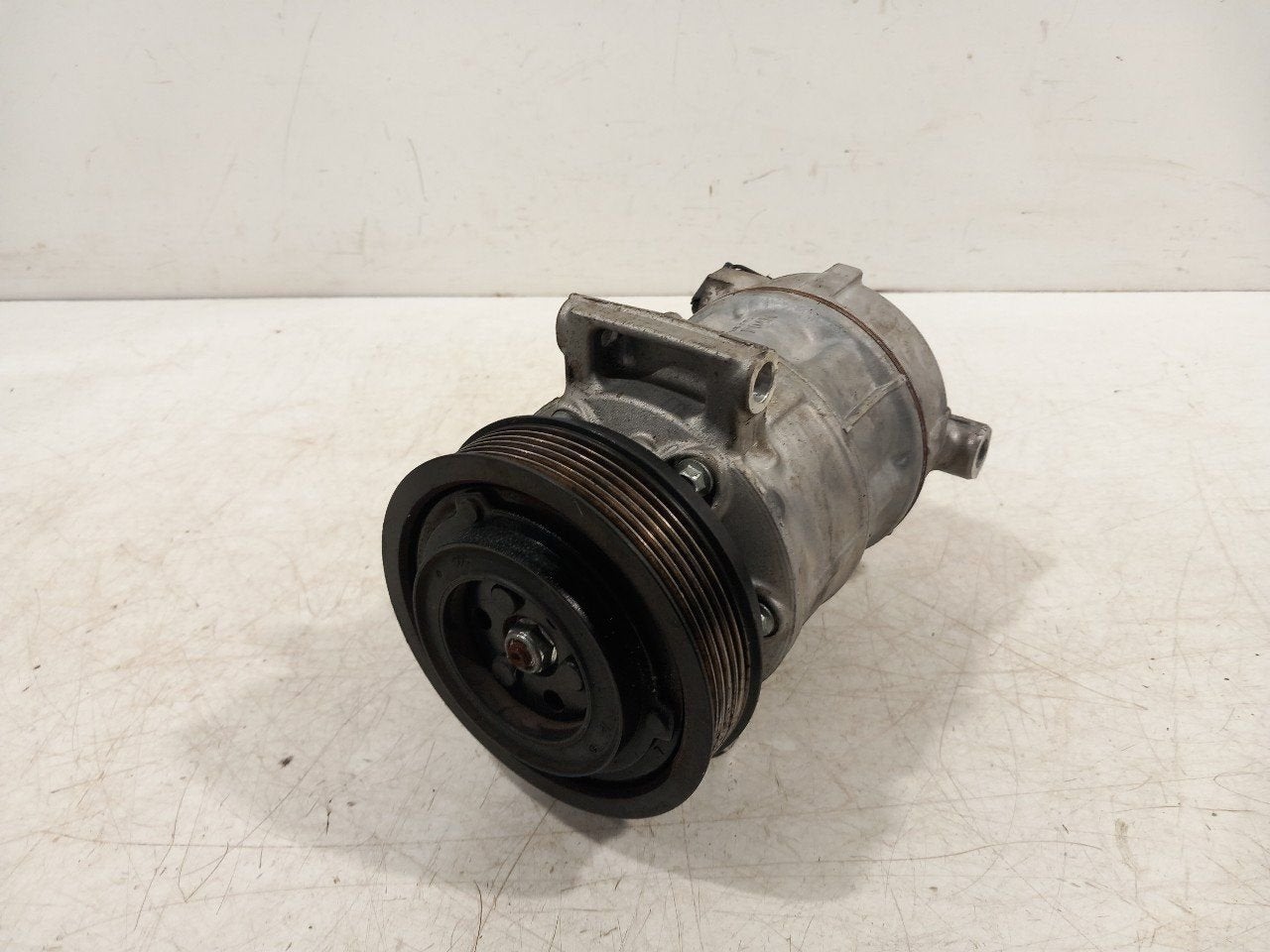 Airco pomp Volvo V40, Onderdelen@venauto.nl, Van der Ven Autorecycling B.V., Gebruikt, Ettenseweg 76, 4706 PB Roosendaal, The Netherlands