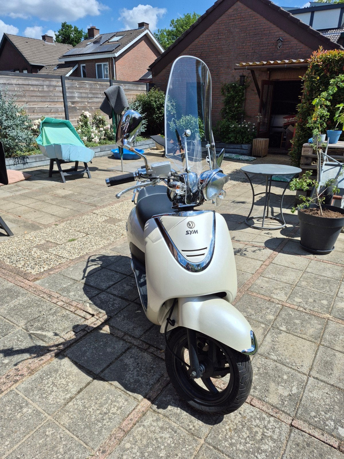 Sym Allo GEEL KENTEKEN, Fietsen en Brommers, Scooters | SYM, Ophalen, Gebruikt, Maximaal 45 km/u, Allo