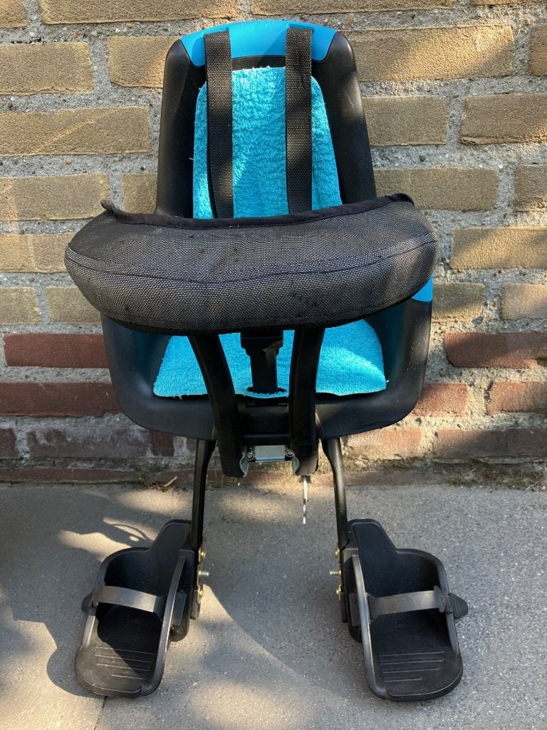 Bobike fietsstoel mini+ met windscherm 9-15 kg (voorzitje), Ophalen, Bobike, Gebruikt, Voetsteuntjes